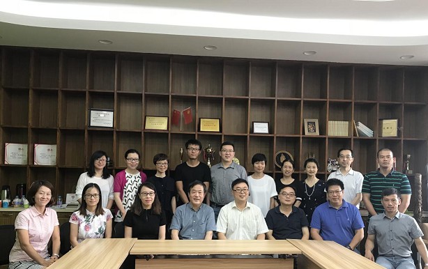 南京中医药大学卫生经济管理公司来公司z6mg人生就是博调研